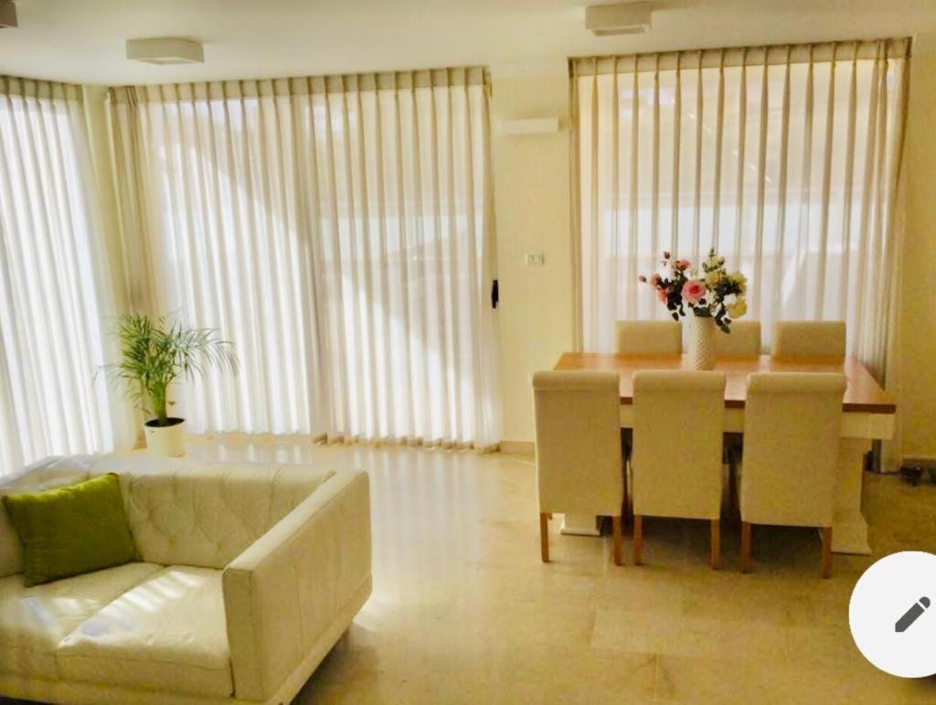 Villa Glamour Eilat Family Only Extérieur photo